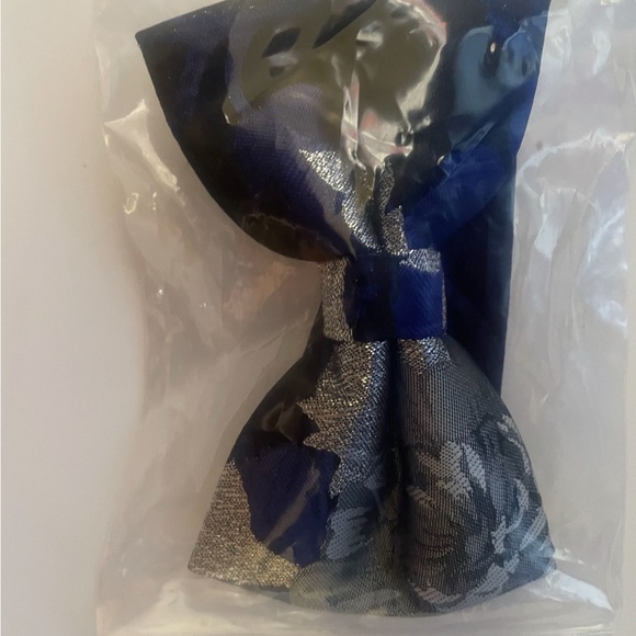 Medium shiny blue and black suit red and black suit - Picture 2 of 9